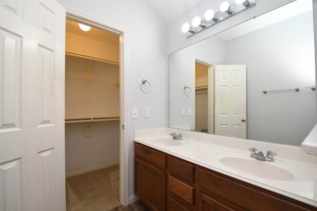 Building Photo - 21134 Normand Meadows Ln
