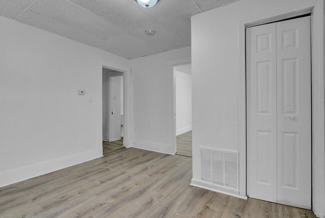 Building Photo - 1397 Worcester St