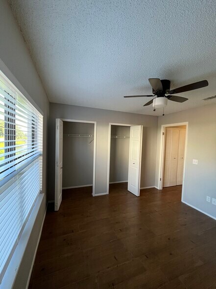 Building Photo - 3230 Vishaal Dr