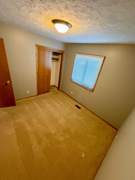 Building Photo - 4141 Jacquelyn Dr