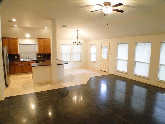 Building Photo - 20606 Palm Rain Ct