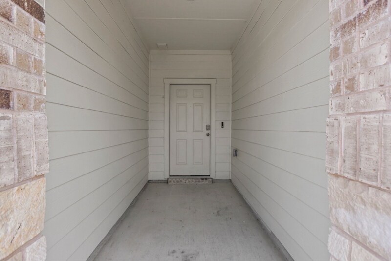 Building Photo - 8507 Brahma Plns Rd