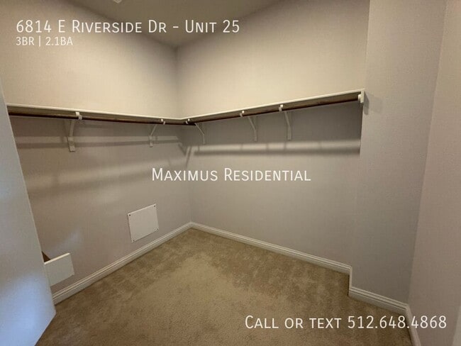 Building Photo - 6814 E Riverside Dr