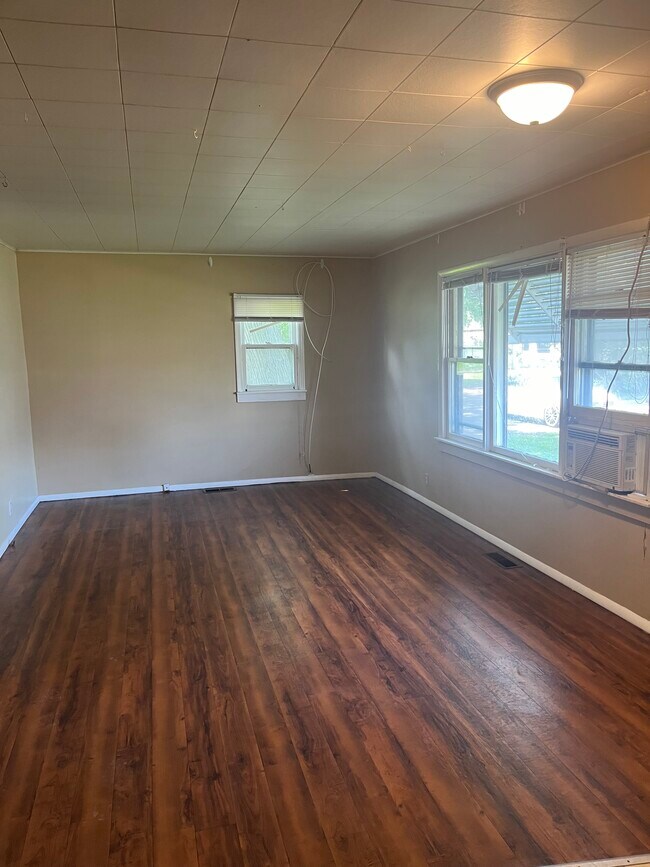 Building Photo - Market Street