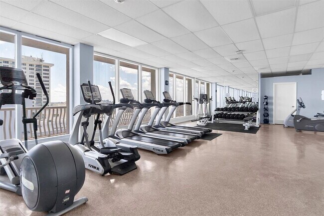 Building Photo - 4020 Galt Ocean Dr