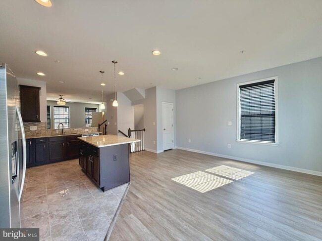Building Photo - 4721 Six Forks Dr