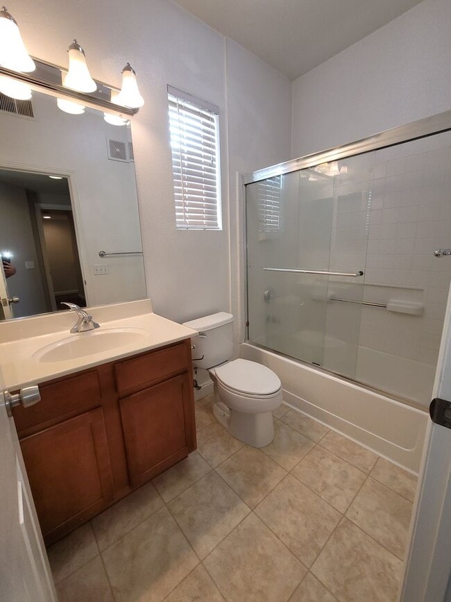 Building Photo - Westlake Villas Condo
