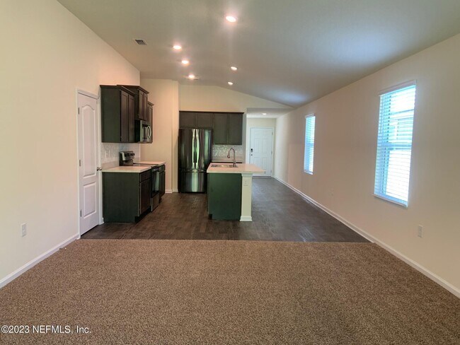 Building Photo - 5864 Calvary Dr