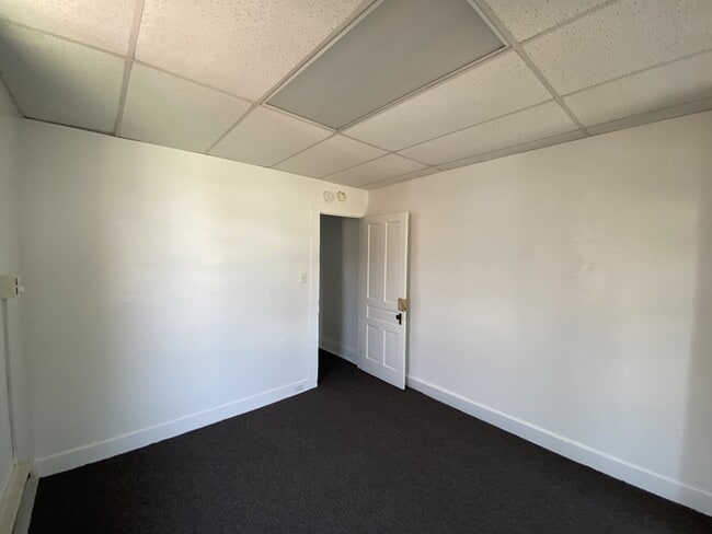 Building Photo - 283 W Jackson St