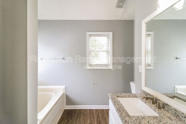 Building Photo - 1055 Leighs Brook Way
