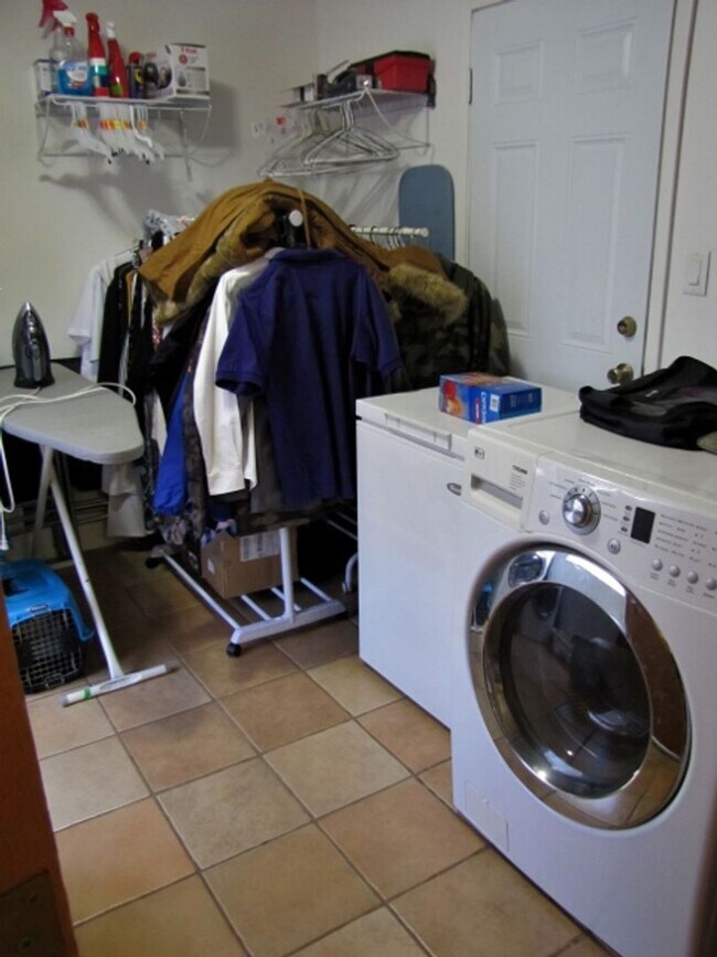 Building Photo - 3BR/2BA w/ central A/C in Sierra Vista, AZ