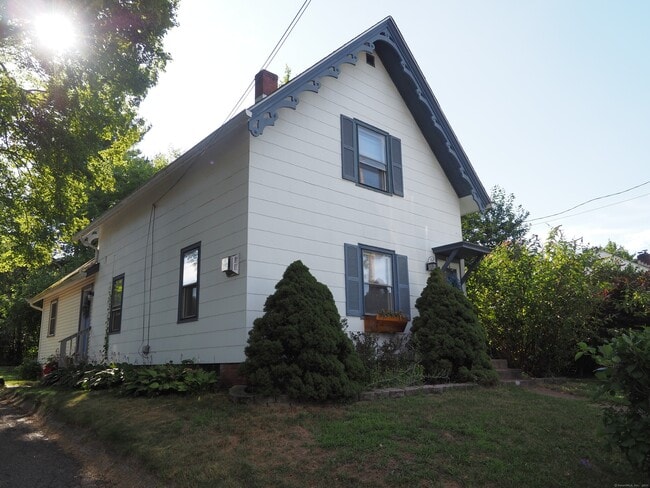 Primary Photo - 87 Starkweather St