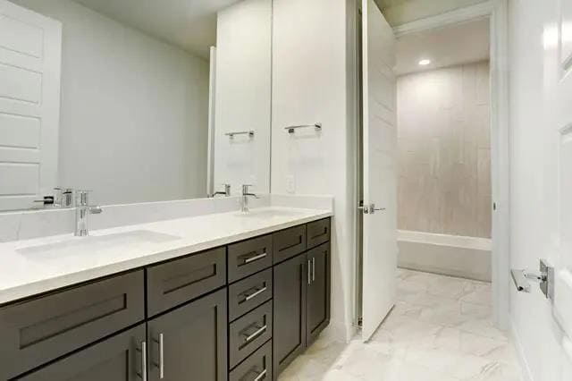 Building Photo - 104 Lazy Oak Pl