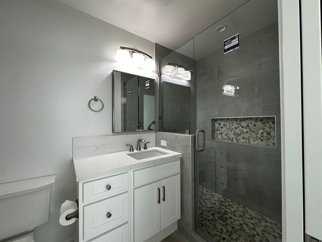 Building Photo - Live the Coastal Lifestyle in Cardiff