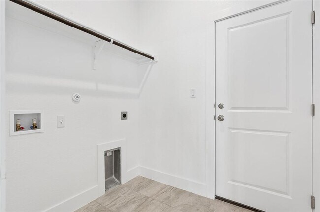 Building Photo - 121 Buckle Cove