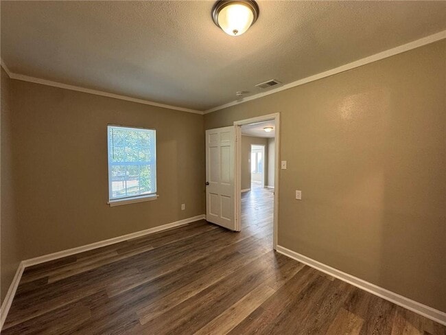 Building Photo - 154 Glenn Ave