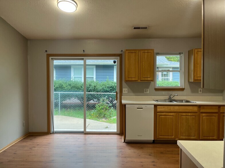 Building Photo - 5315 Garden Plain Ave