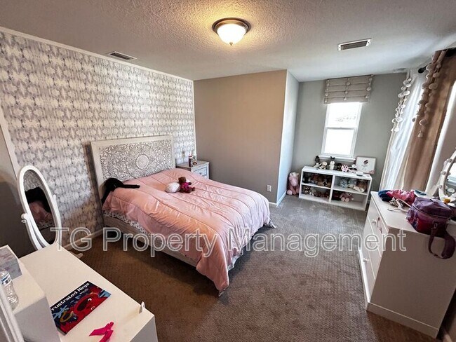Building Photo - 94 Stonecrest Dr