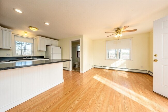 Building Photo - 28 G Hideaway Rd