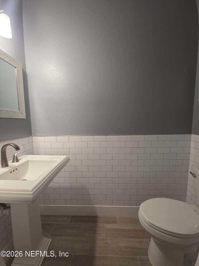 Building Photo - 12784 Josslyn Ln