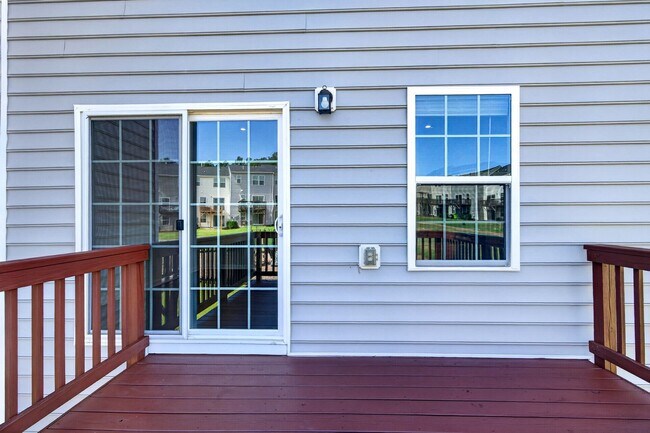Building Photo - 1232 Lizer Rd