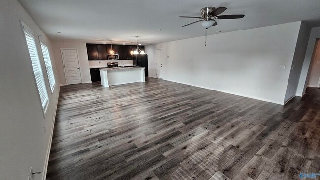 Building Photo - 276 Fenrose Dr