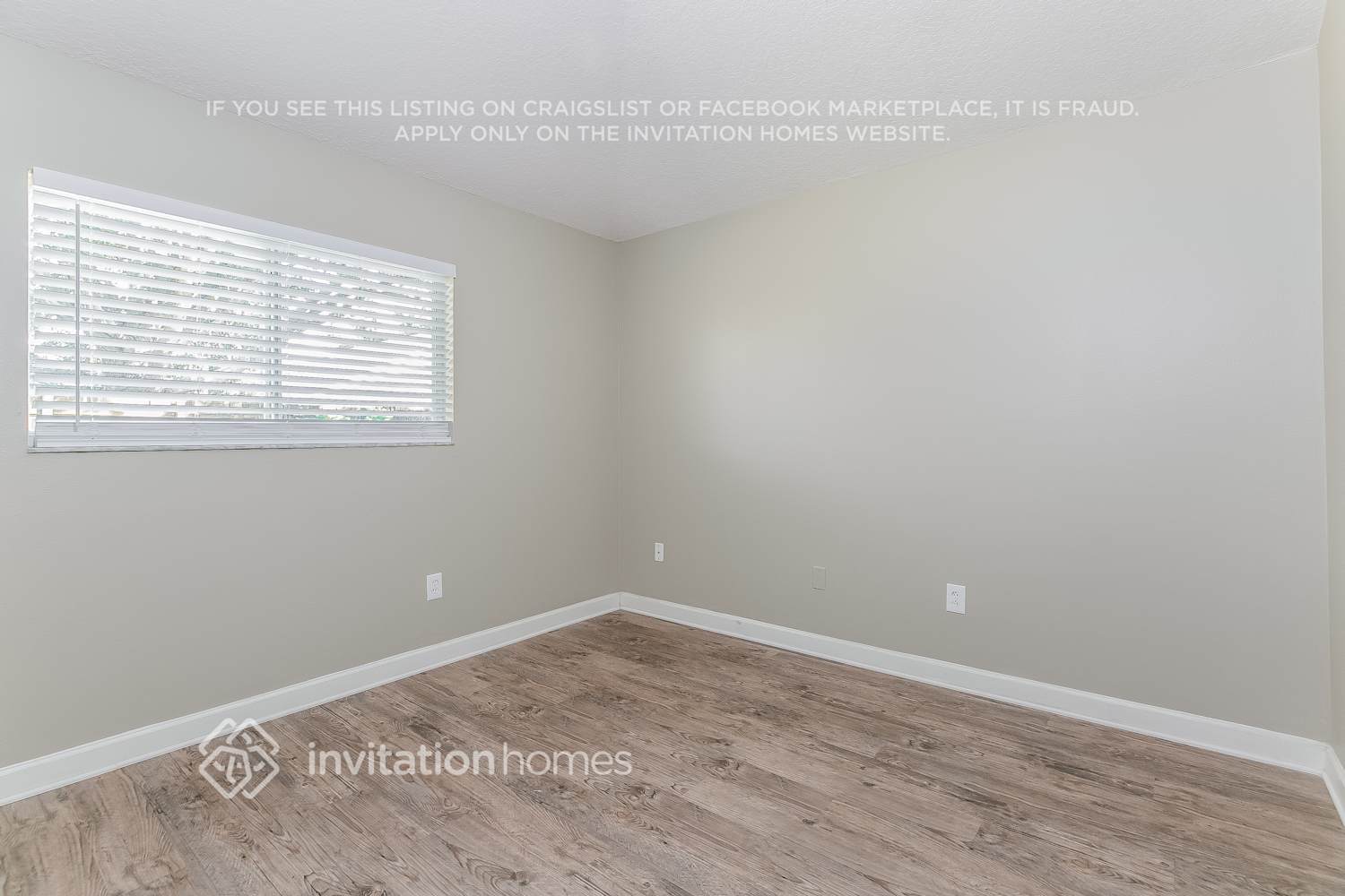 Building Photo - 2557 Ventura Cir