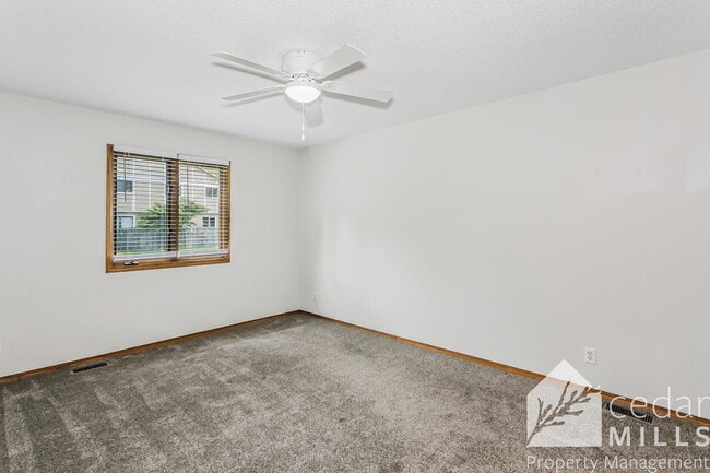Building Photo - 3 Bed 3 Bath at Douglas and Maize!