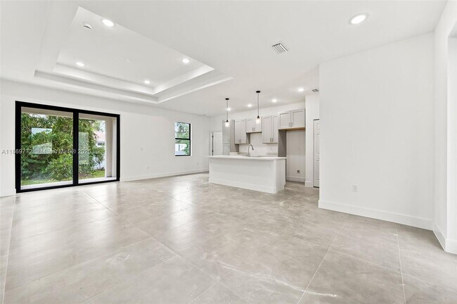 Building Photo - 3705-3737 37th St SW