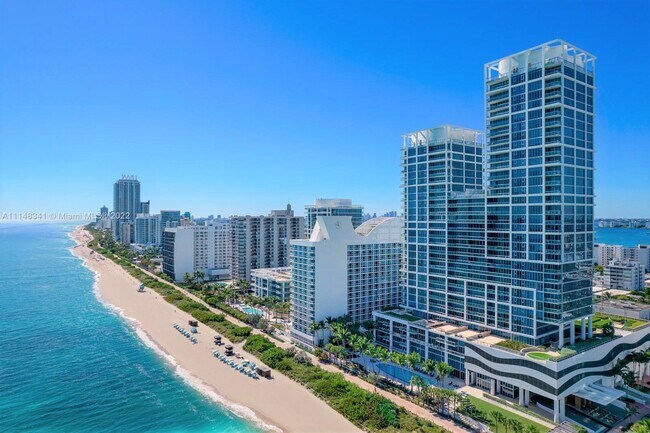 Building Photo - 6899 Collins Ave