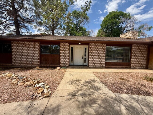 Building Photo - 2980 S Bloomington Dr W