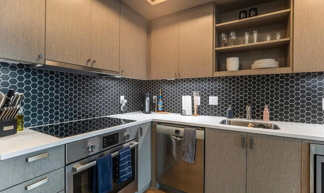 Building Photo - 1750 Wewatta St