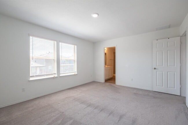 Building Photo - 509 Goat Willow Ln
