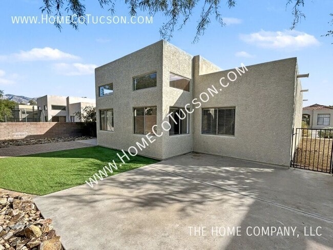 Building Photo - 2660 W Camino del Sitio