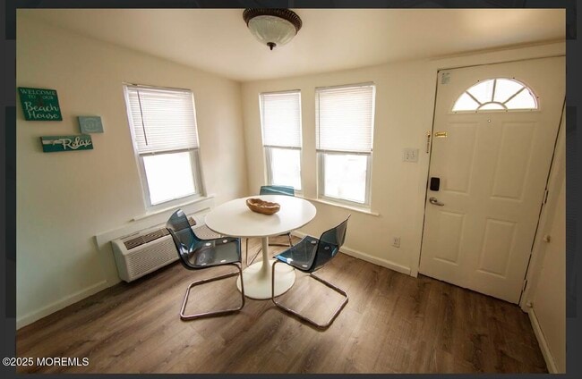 Building Photo - 46 Kearney Ave