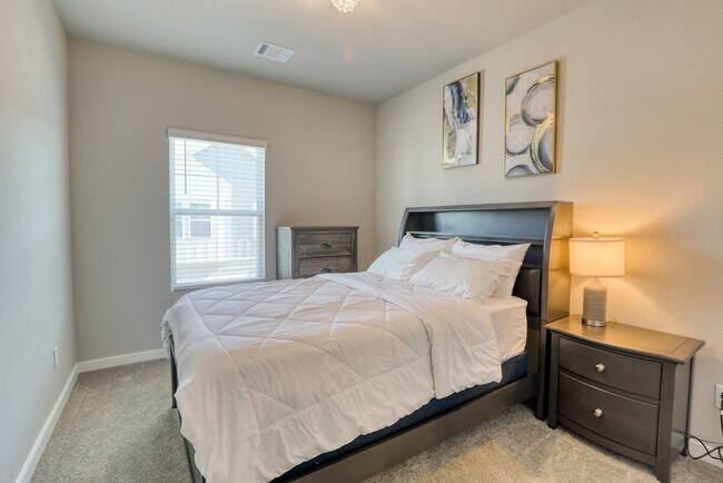 Building Photo - 3110 Moontide Ln