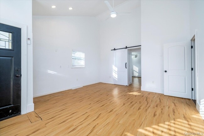 Building Photo - 2280 Brookside Ave