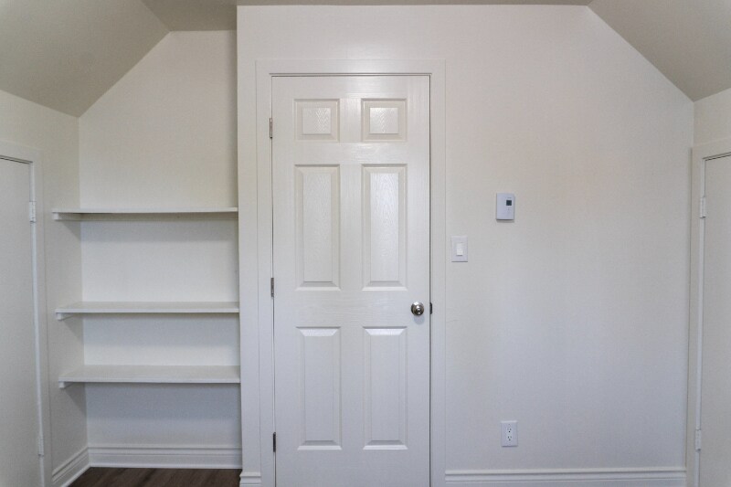 Building Photo - 2324 Walnut St