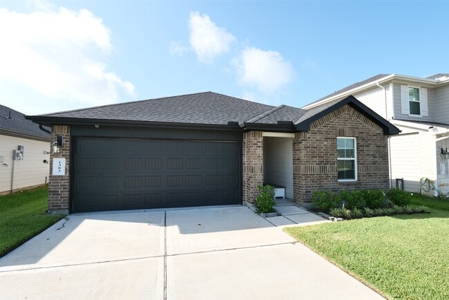 Building Photo - 1303 Lucciola Ln