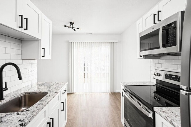 Building Photo - 3821 Central Ave