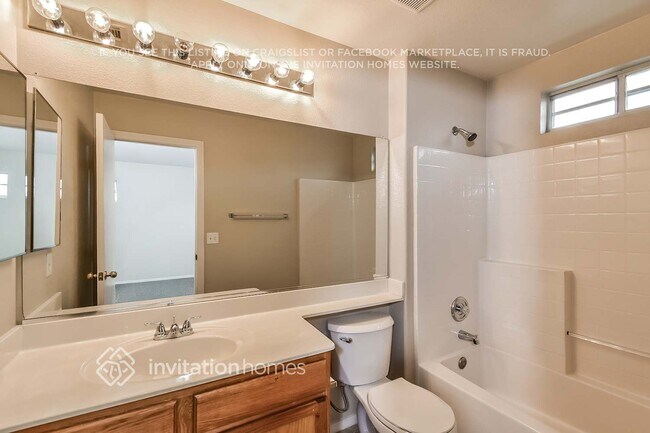 Building Photo - 4946 Attitude Ct