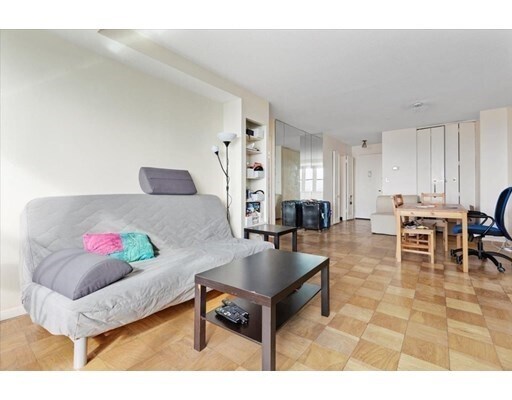 Building Photo - 151 Tremont St