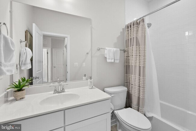 Building Photo - 6227 Almerico Pl