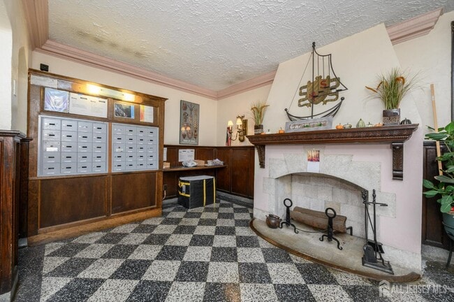 Building Photo - 55 Randolph Pl