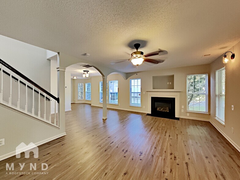 Building Photo - 8219 Braids Bend Ct