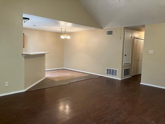 Building Photo - 11323 Jarbo Pass Dr