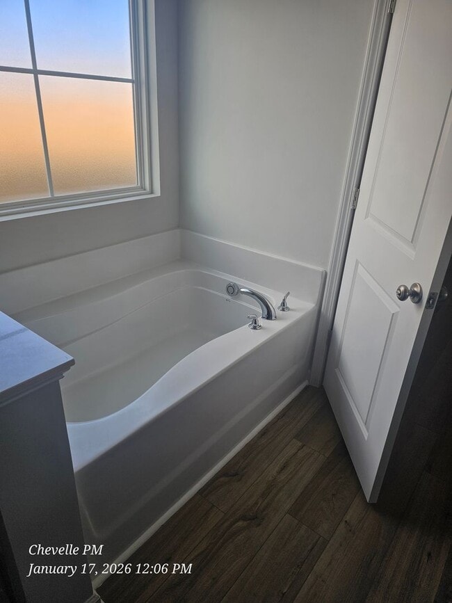 Building Photo - Brand New Gorgeous 3 bedroom 2 bath