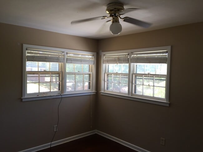 Building Photo - **UPCOMING**Near Ft. Benning. Columbus, GA  Bedroom 4 / 1 Full Bathroom & 2 Half Bathroom Home fo...