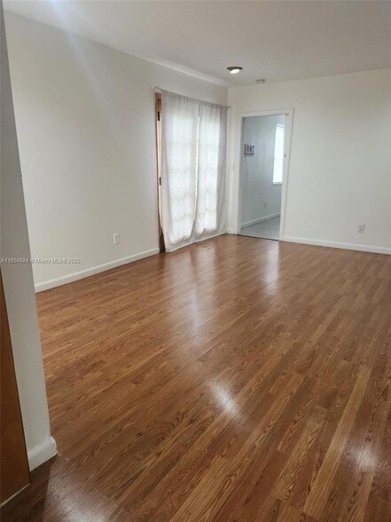 Building Photo - 8918 Collins Ave