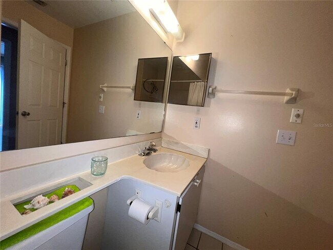 Building Photo - 3300 Loveland Blvd